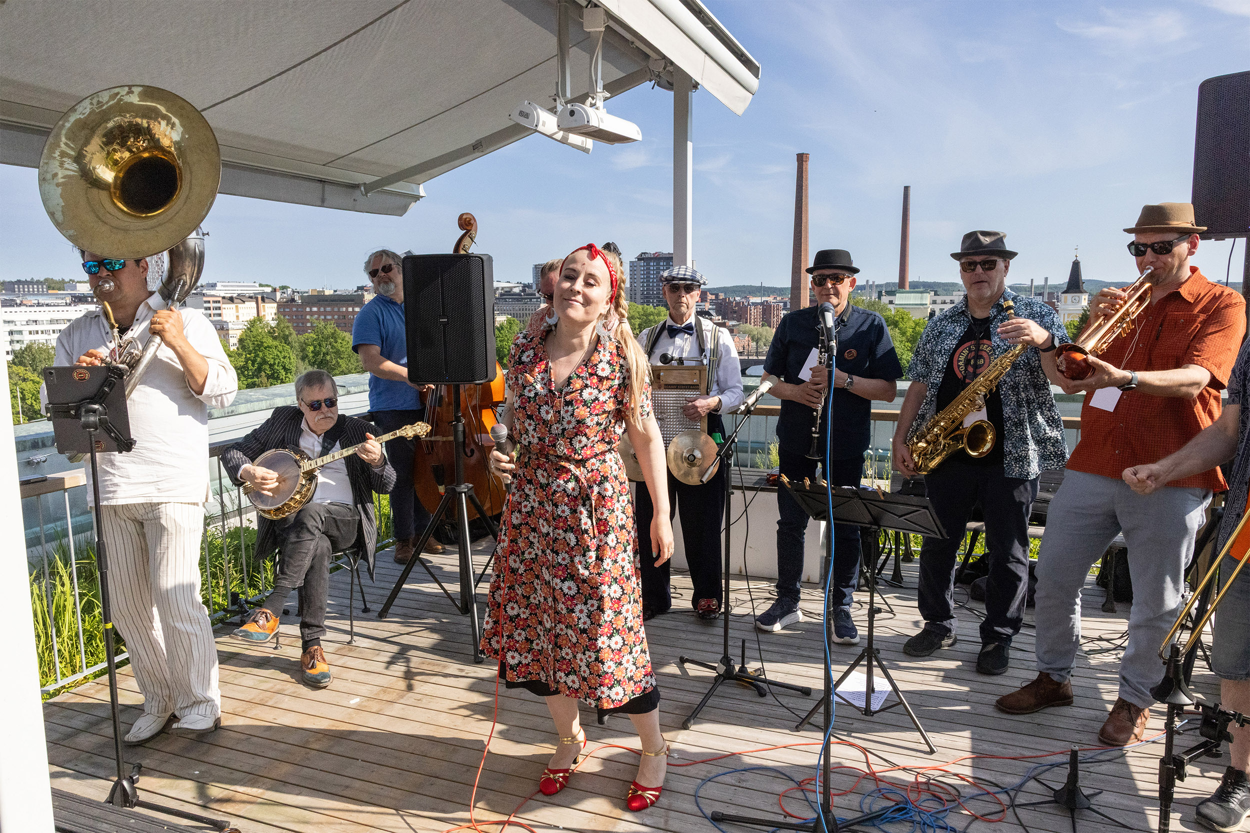 Roaming-street-band_by_mikko-vattulainen_finlayson-soi 2500 px