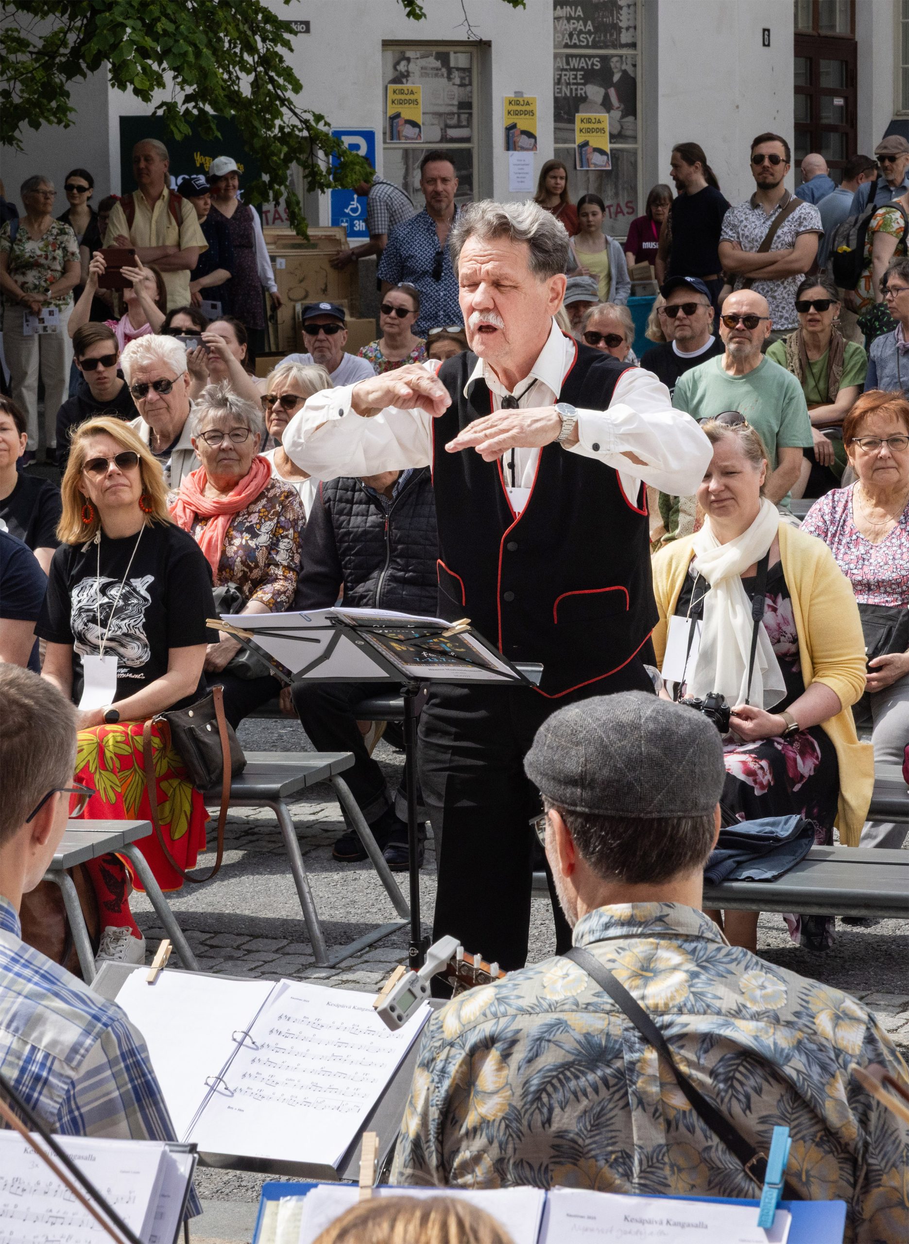 Suuri-maakuntakonsertti_erlend-jantsikene_by_mikko-vattulainen_finlayson-soi 2